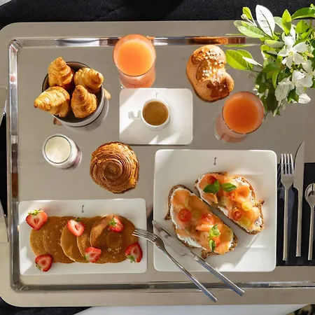 Felicien & Hotel Paris