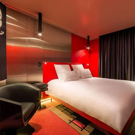 Felicien & Hotel Paris