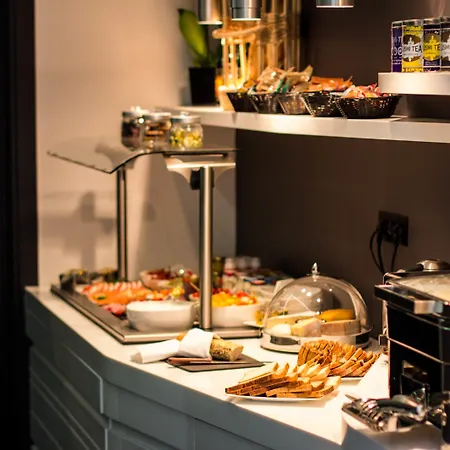 Felicien & Hotel Paris