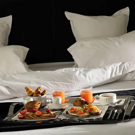 Felicien & Hotel Paris