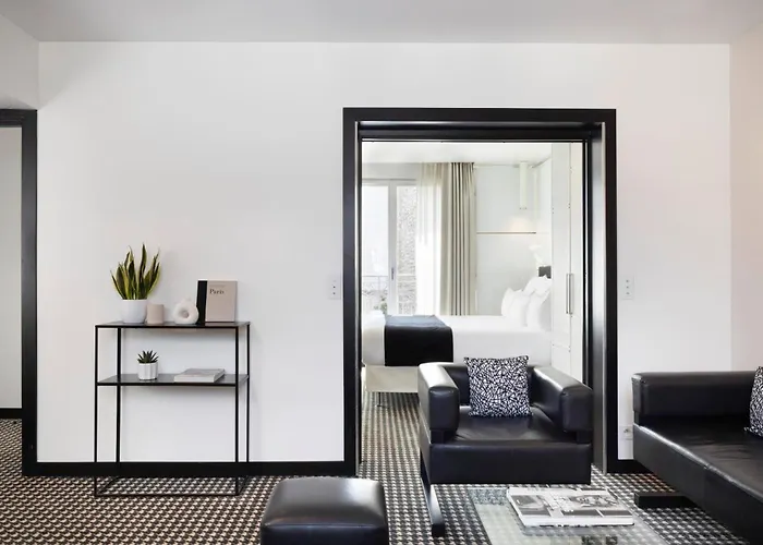 호텔 Felicien & 4*