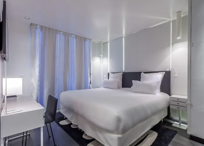 호텔 Felicien & 4*