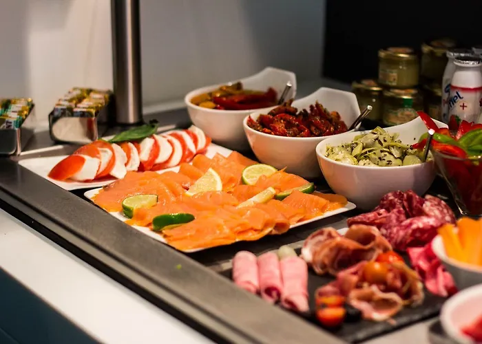 호텔 Felicien & 4*