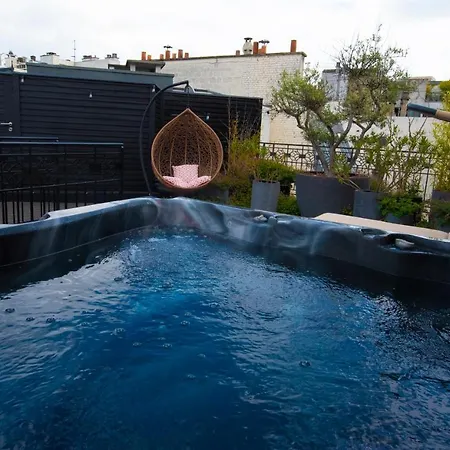 Felicien & Hotel 4*