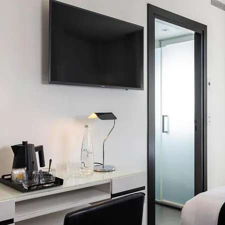 Hotel Felicien & Paris