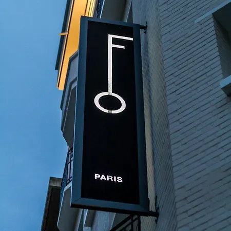 Felicien & 4* Paris